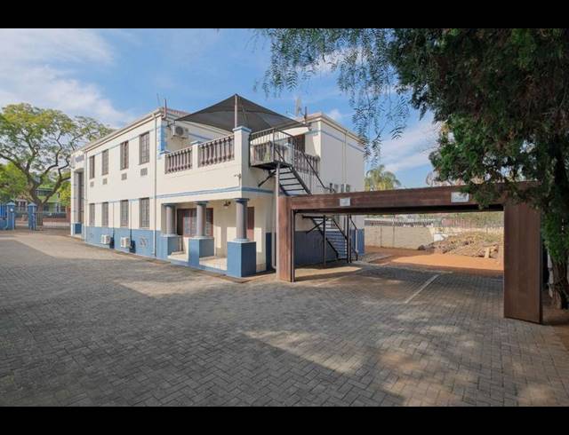 OFFICE FOR SALE IN ARCADIA